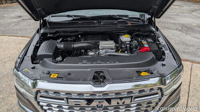 Il Ram 1500 V8 Hemi 2026 è peggiore sulla carta ma migliore nella realtà rispetto al sei cilindri Hurricane | Recensione | Carscoops